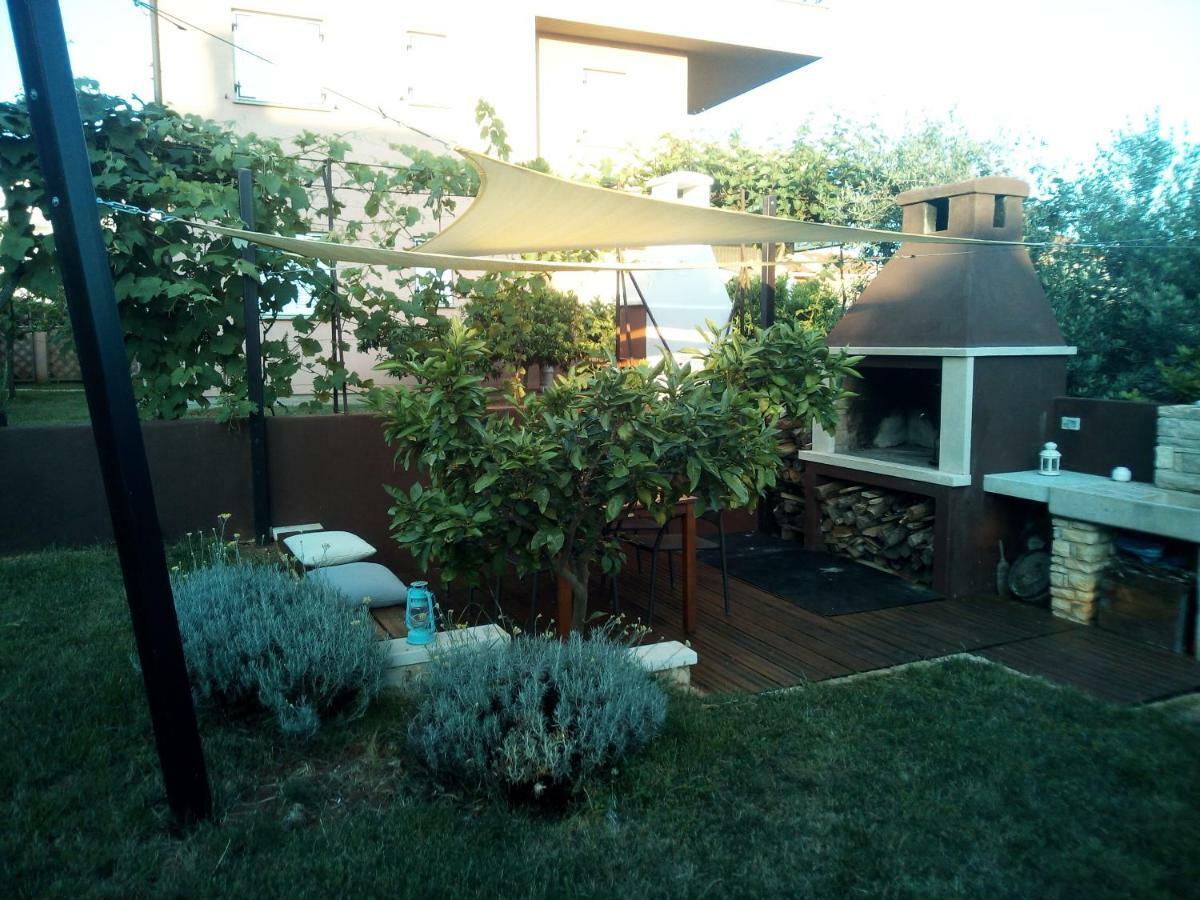 Apartments Mirela Novigrad  Bagian luar foto